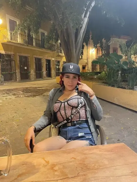 Acompañante Emeli disponible en Querétaro Querétaro