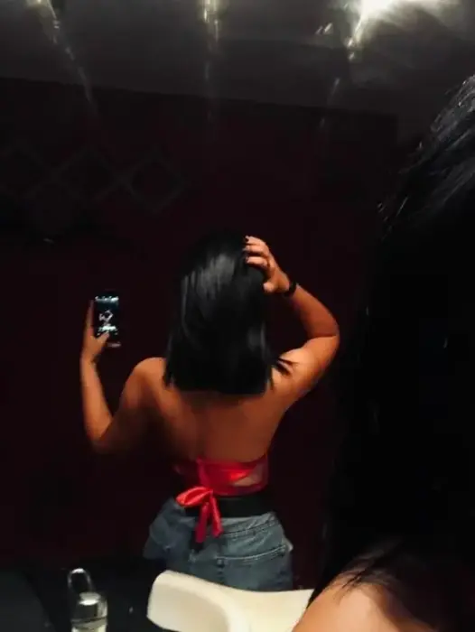 Escort Model Kasandra Xalapa-Enriquez Standard Sexual Services