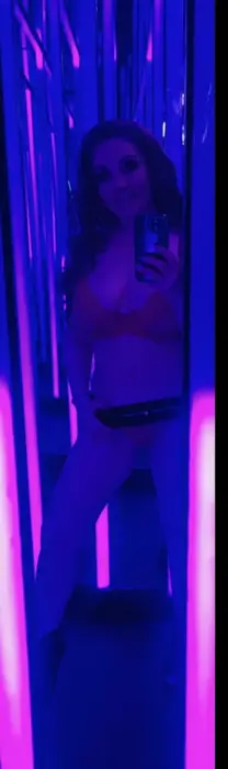 Escort Model Mía Mexicali Oral Services