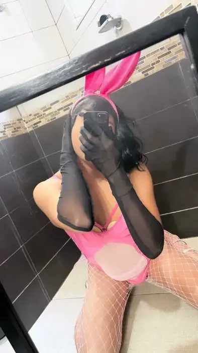 Escort Model Iris Pachuca de Soto Standard Sexual Services
