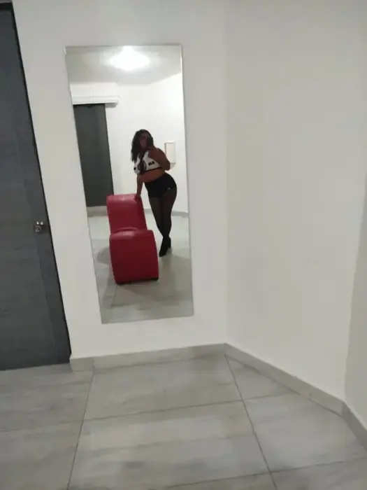 Acompañante Nancy disponible en Cancún Quintana Roo