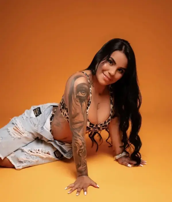 Escort Model Jeny Playa del Carmen Oral Services