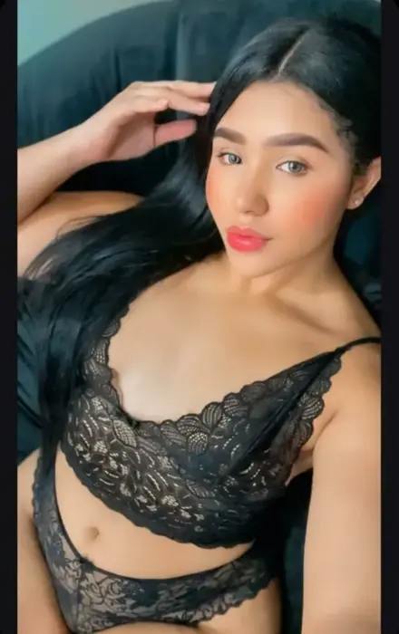 Escort Model Rosa Playa del Carmen Oral Services